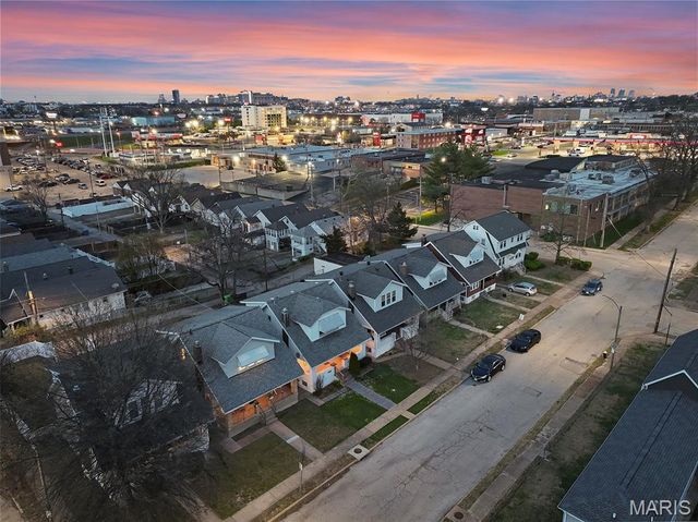 6023 Elizabeth Avenue, St Louis, MO 63139