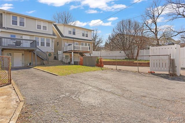 6023 Elizabeth Avenue, St Louis, MO 63139