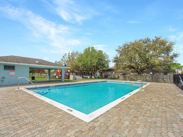 2927 ELBIB DRIVE, St Cloud, FL 34772