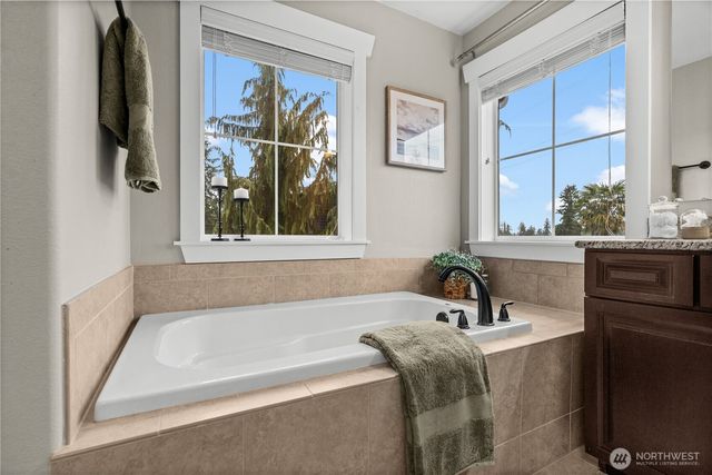 2011 Sumner Tapps Highway E, Bonney Lake, WA 98391