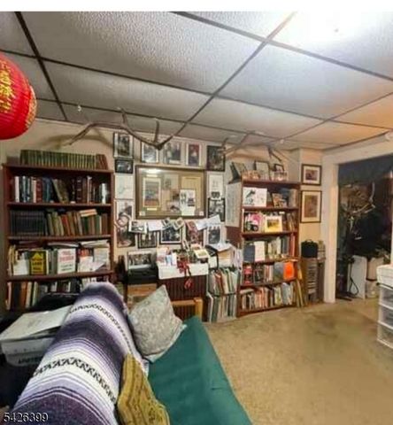 194 Washington St, Rocky Hill Boro, NJ 08553