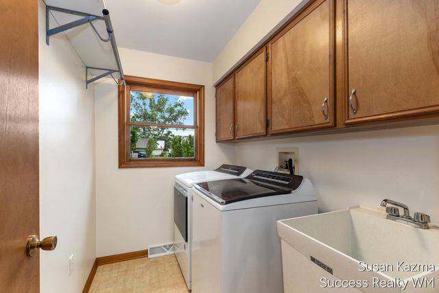 4425 Lucas Drive, Grandville, MI 49418
