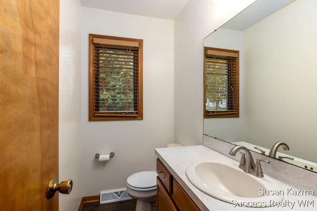 4425 Lucas Drive, Grandville, MI 49418