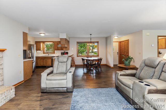 4425 Lucas Drive, Grandville, MI 49418