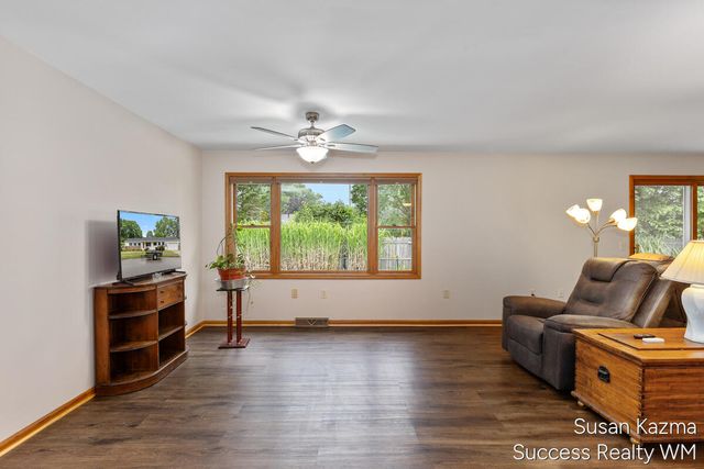 4425 Lucas Drive, Grandville, MI 49418