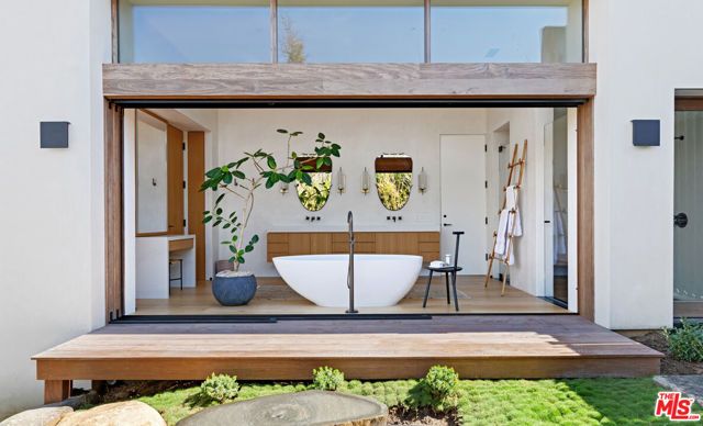 6708 Wildlife Road, Malibu, CA 90265