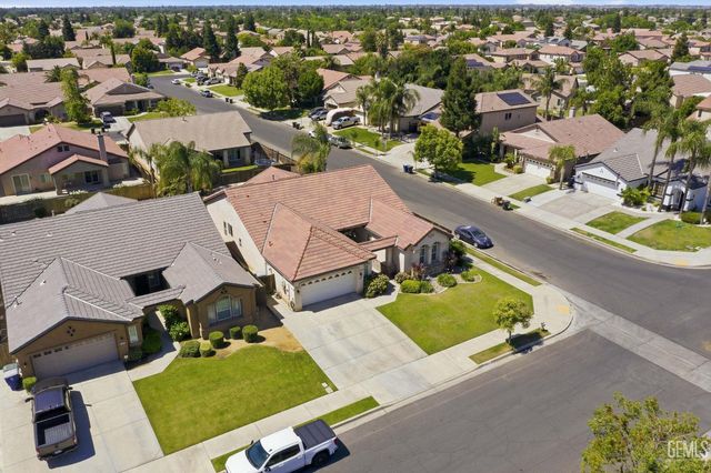 10819 Cypress Falls Avenue, Bakersfield, CA 93312