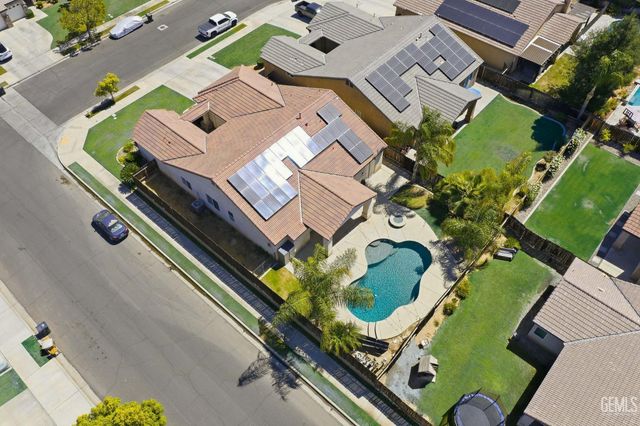 10819 Cypress Falls Avenue, Bakersfield, CA 93312