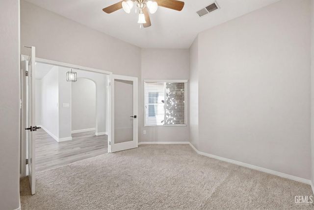 10819 Cypress Falls Avenue, Bakersfield, CA 93312