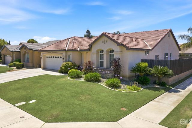 10819 Cypress Falls Avenue, Bakersfield, CA 93312
