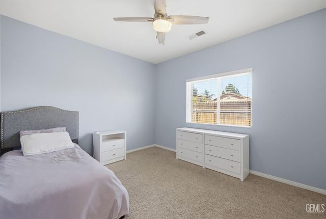 10819 Cypress Falls Avenue, Bakersfield, CA 93312