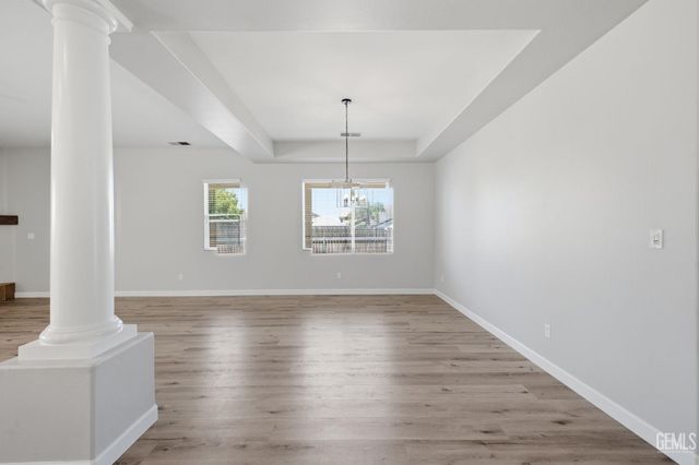 10819 Cypress Falls Avenue, Bakersfield, CA 93312