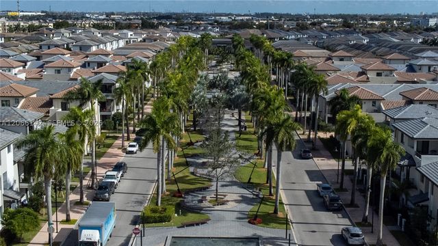 4683 NW 83rd Path, Doral, FL 33166
