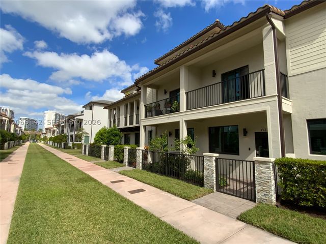 4683 NW 83rd Path, Doral, FL 33166
