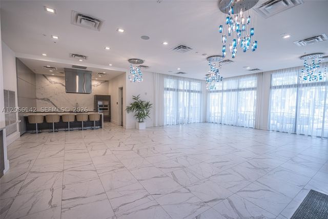 4683 NW 83rd Path, Doral, FL 33166