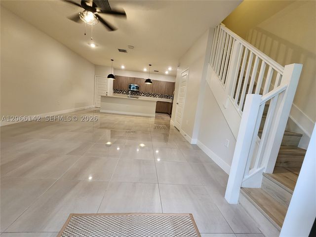 4683 NW 83rd Path, Doral, FL 33166