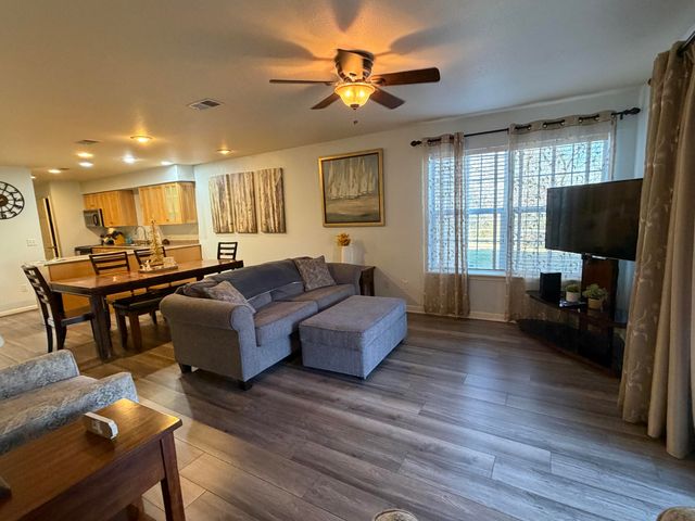 175 W Rockford Drive 2, Branson, MO 65616