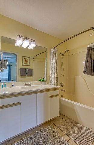 175 W Rockford Drive 2, Branson, MO 65616