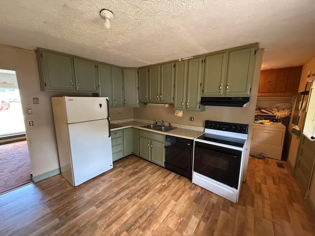 1481 Meadow Brook Road, Vanceburg, KY 41179