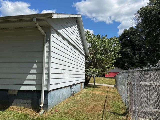 1481 Meadow Brook Road, Vanceburg, KY 41179