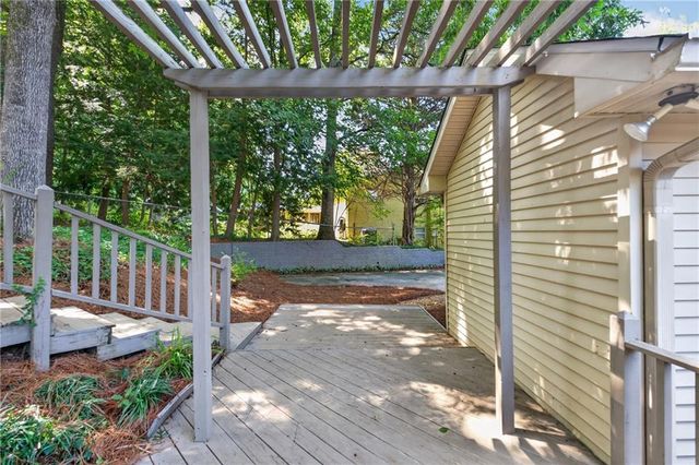 907 Heritage Hills, Decatur, GA 30033