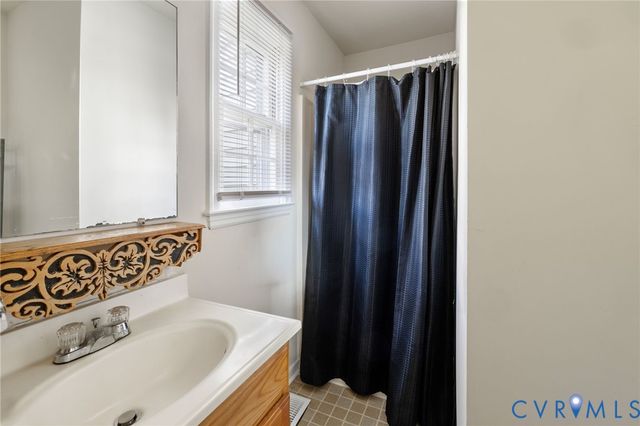 2916 Tinstree Dr, Chesterfield, VA 23834