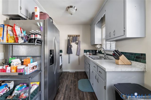 2916 Tinstree Dr, Chesterfield, VA 23834