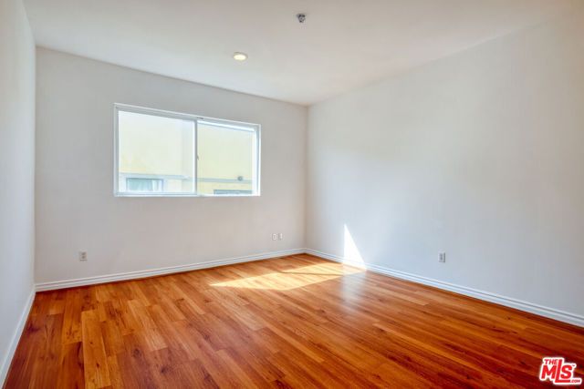 1030 S Norton Avenue 6, Los Angeles, CA 90019