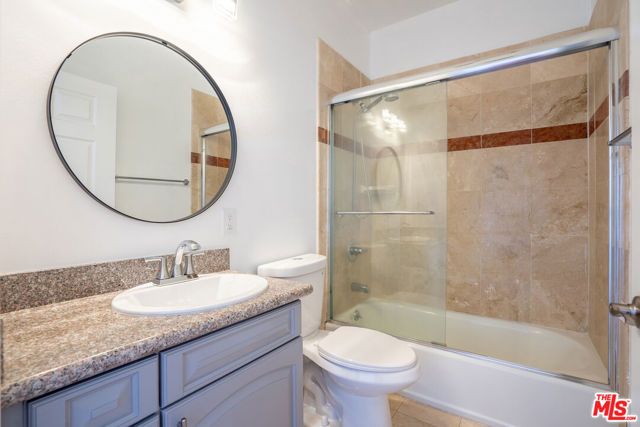 1030 S Norton Avenue 6, Los Angeles, CA 90019