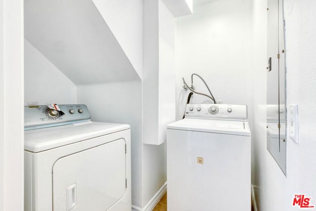 1030 S Norton Avenue 6, Los Angeles, CA 90019