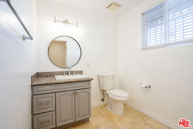 1030 S Norton Avenue 6, Los Angeles, CA 90019