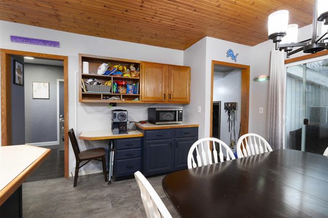 904 60th Street, Grand Rapids, MI 49508