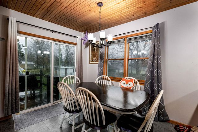 904 60th Street, Grand Rapids, MI 49508