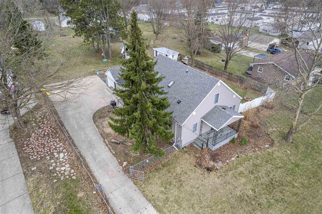 904 60th Street, Grand Rapids, MI 49508