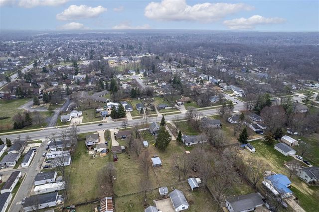 904 60th Street, Grand Rapids, MI 49508