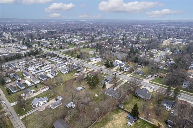 904 60th Street, Grand Rapids, MI 49508