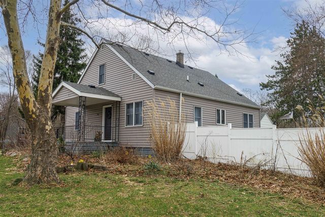 904 60th Street, Grand Rapids, MI 49508