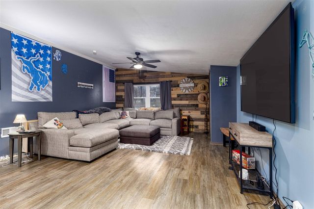 904 60th Street, Grand Rapids, MI 49508