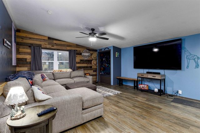 904 60th Street, Grand Rapids, MI 49508