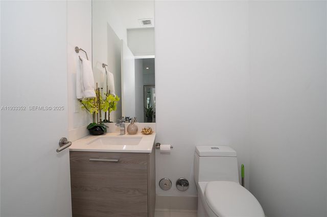 1300 S Miami Ave PH4906, Miami, FL 33130