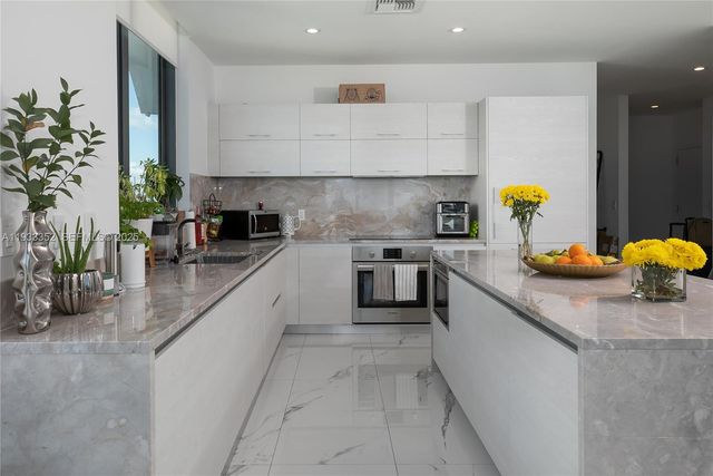 1300 S Miami Ave PH4906, Miami, FL 33130