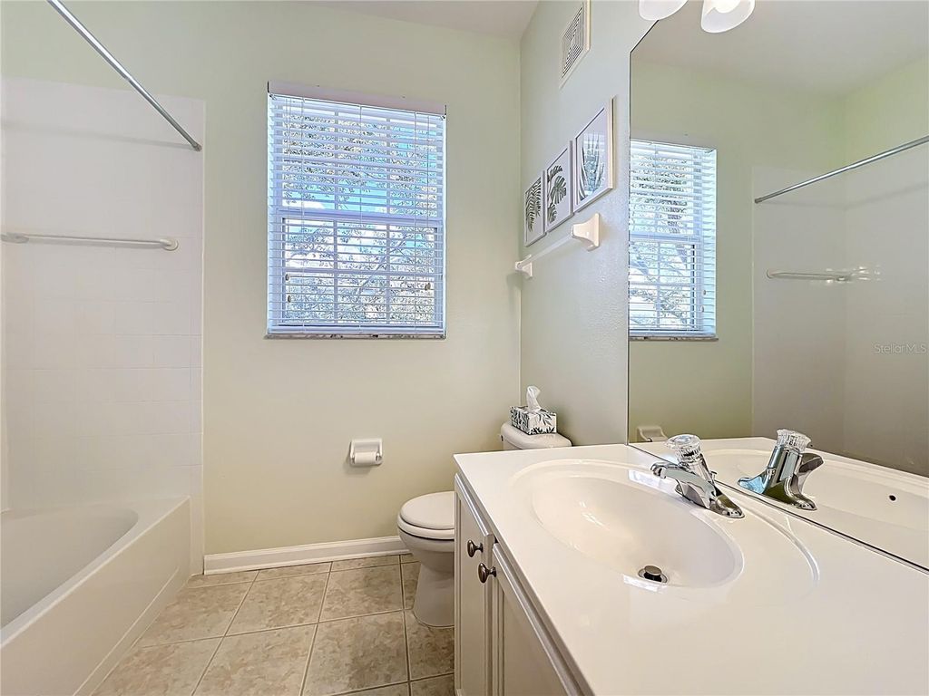 Image 34 of property listing at 6100 STEVENSON DRIVE 306, Orlando, FL 32835