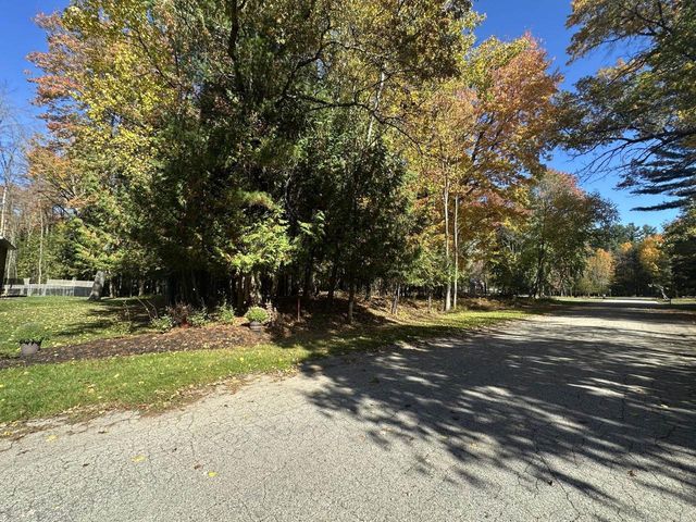 450 Marnie Lane, Peshtigo, WI 54157