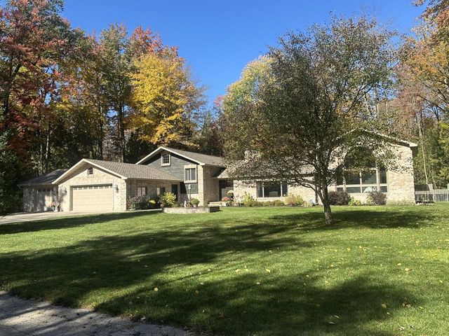 450 Marnie Lane, Peshtigo, WI 54157