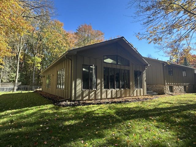 450 Marnie Lane, Peshtigo, WI 54157