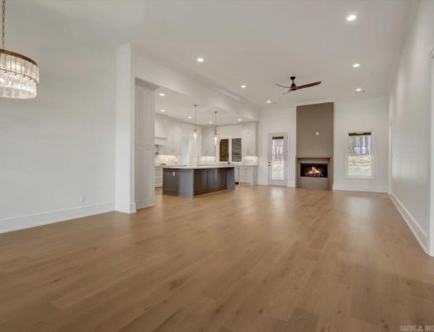 217 Gardens Gate Circle, Hot Springs, AR 71913