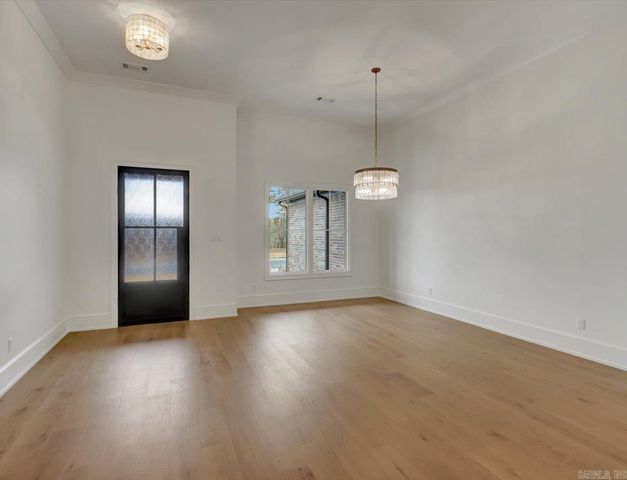 217 Gardens Gate Circle, Hot Springs, AR 71913