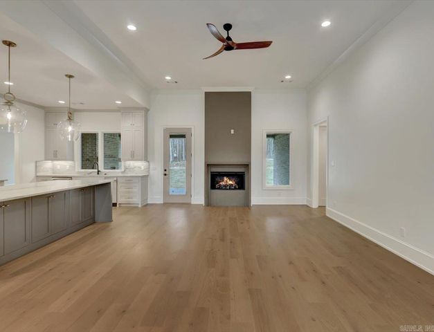 217 Gardens Gate Circle, Hot Springs, AR 71913