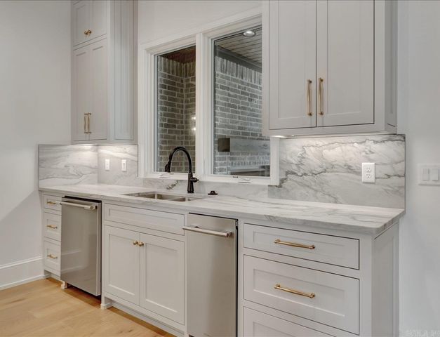 217 Gardens Gate Circle, Hot Springs, AR 71913