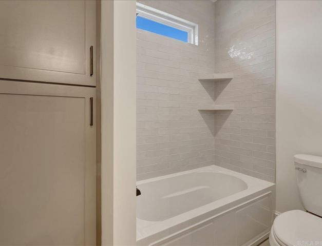 217 Gardens Gate Circle, Hot Springs, AR 71913